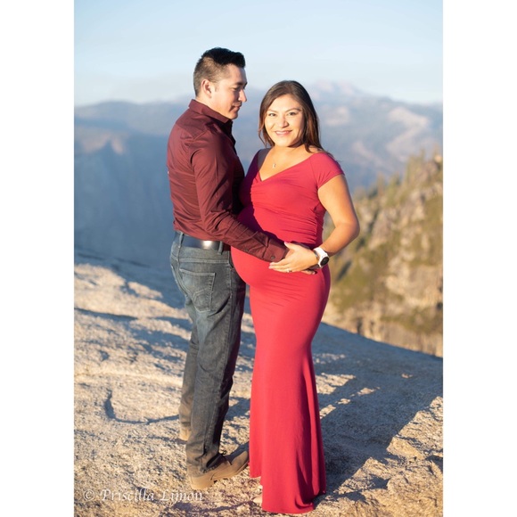 Off Shoulder Maternity Dress - Picture 4 of 5